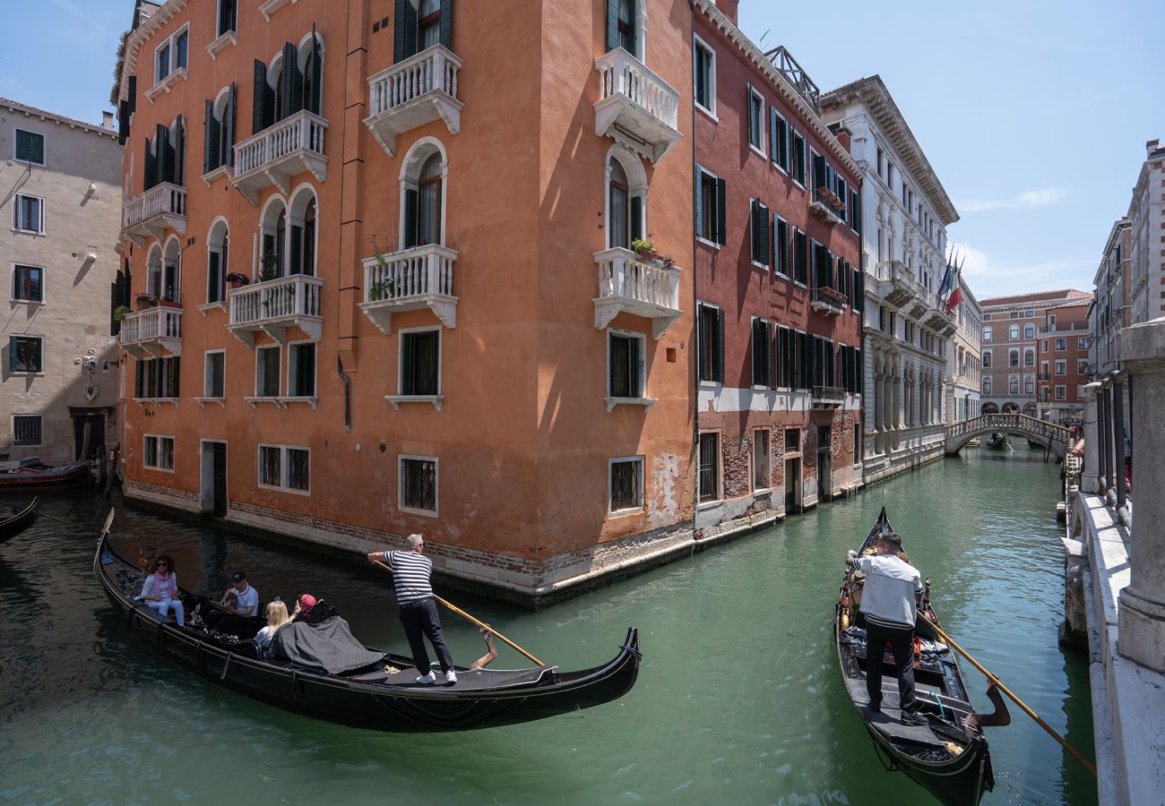 Affitto per camere a Venezia - Double Canal View 3 